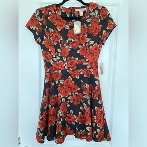 FOREVER 21 red and black floral dress. Size small. New with tags
